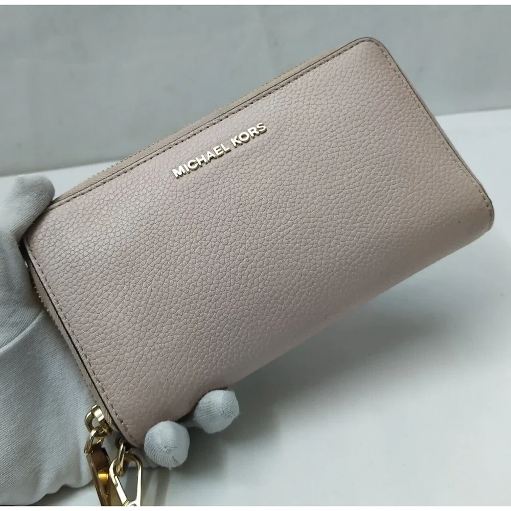 Michael Kors Light Pink Pebbled Leather Zip Around Credit Card ID Window Wallet